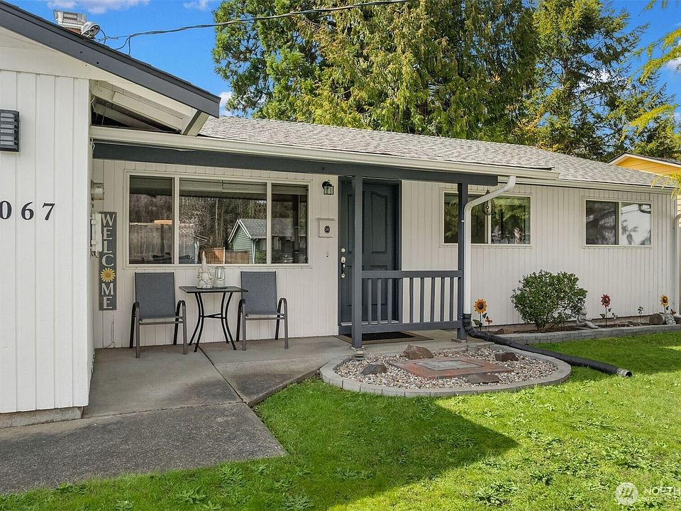 1st image of 1067 Anacortes Avenue NE
