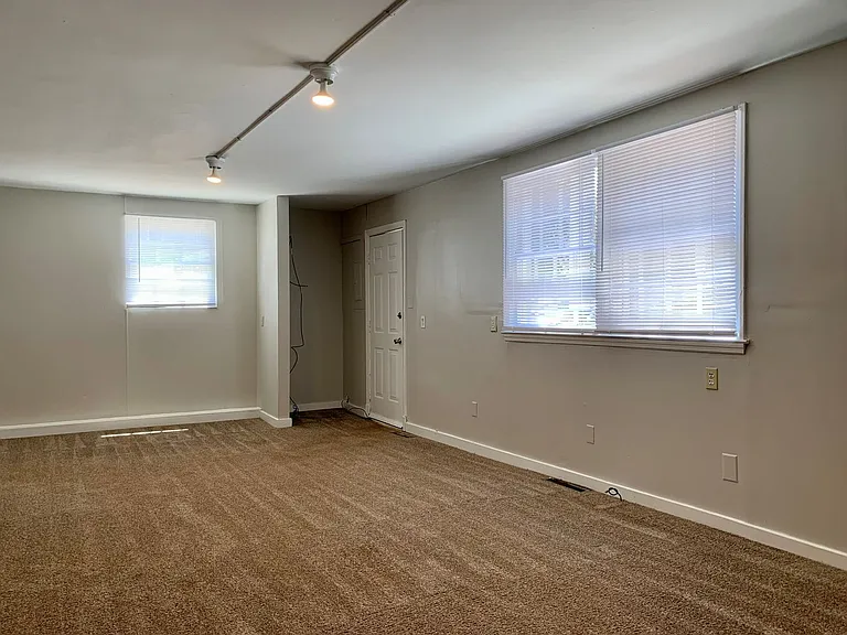 608 Willard Pl — Photo 15