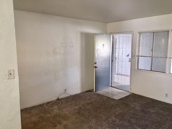 3rd image of 70 Glendora Ave