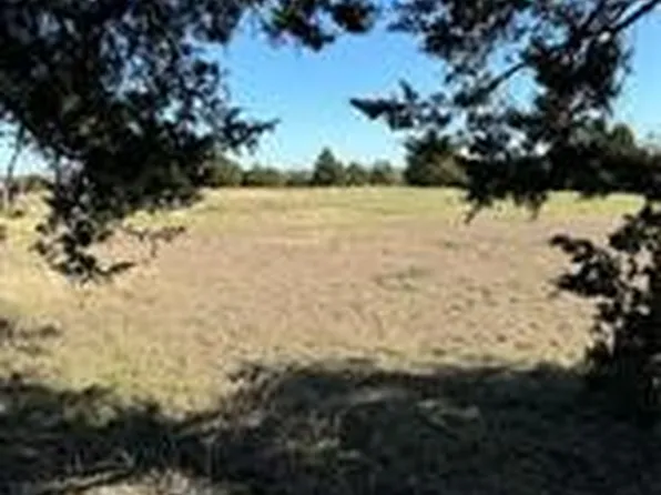 102 Red Maple Rd, Gunter, TX 75058