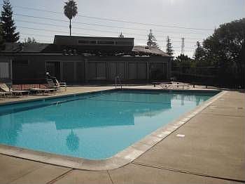 2nd image of 409 Holiday Hills Dr
