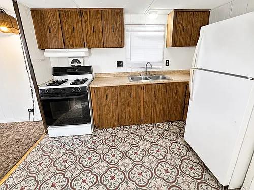 130 E Flint Hills Blvd #22 Photo 1
