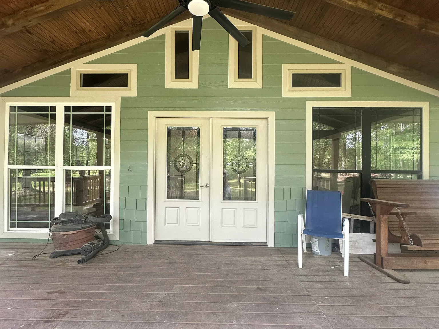 3 bed, 1105 sqft, $2,000 — Photo 1