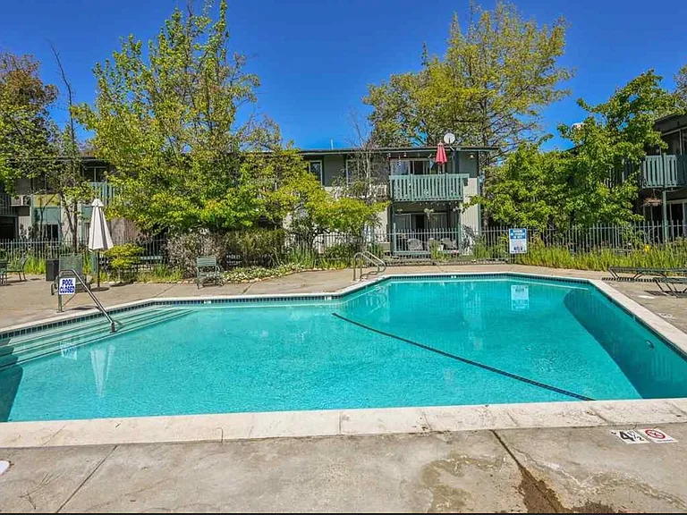 1036 Oak Grove Rd #8 — Photo 10