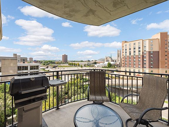 3rd image of 500 E Grant St APT 401