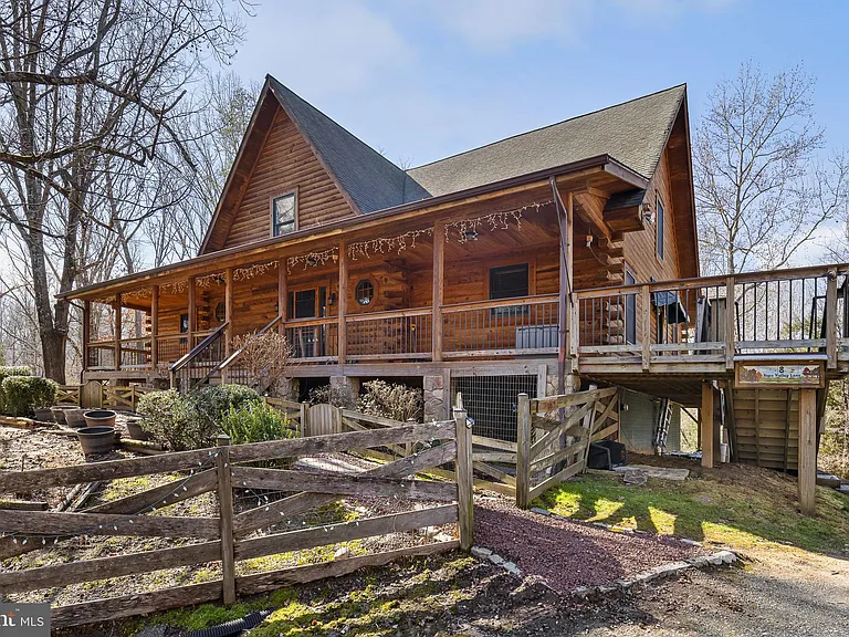 8 Hope Valley Ln — Photo 3