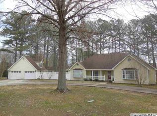 7 Greg Ave, Decatur, AL 35603