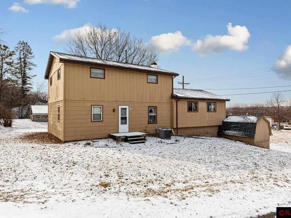 212 Cathcart St, Le Sueur, MN 56058