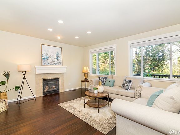 5th image of 16208 SE 51st Pl
