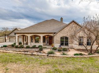 106 Pheasant Run Ct, Bowie, TX 76270