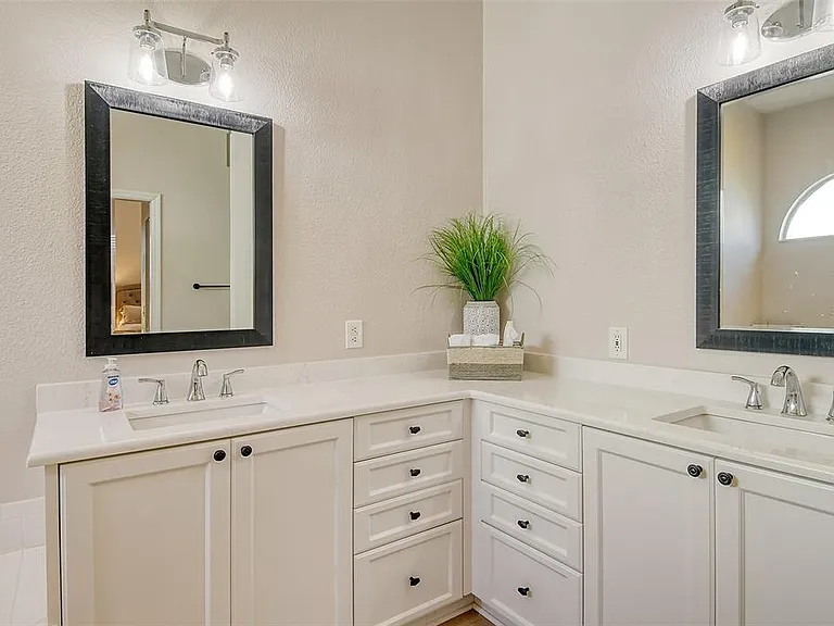 6738 Pleasant Hill Rd — Photo 34