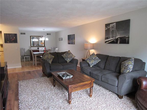 4th image of 39 Sachem Dr APT 103