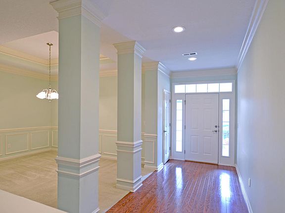 4th image of 9121 Kettering Way