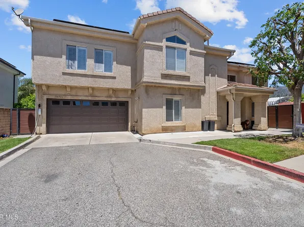 13654 1/2 Dronfield Ave, Sylmar, CA 91342