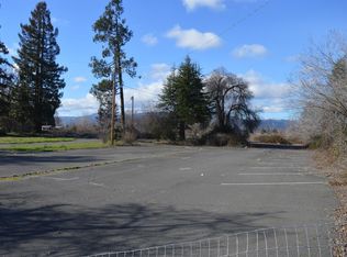 4615 Hamrick Rd, Central Pt, OR 97502