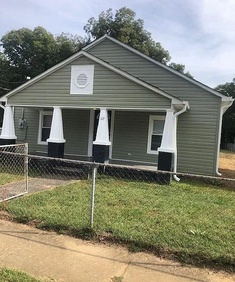 117 E Henderson St — Photo 1
