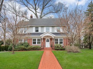 210 Park St, Montclair, NJ 07042