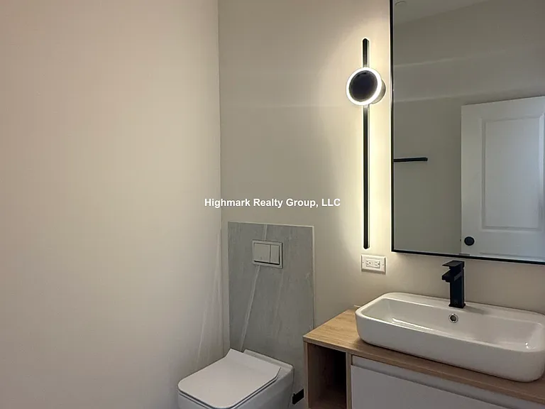 3207 N Narragansett Ave #306A — Photo 5