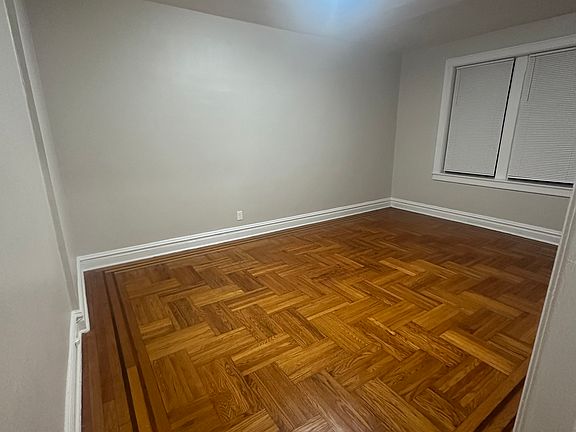 2nd image of 115-117 Fairview Ave #23B