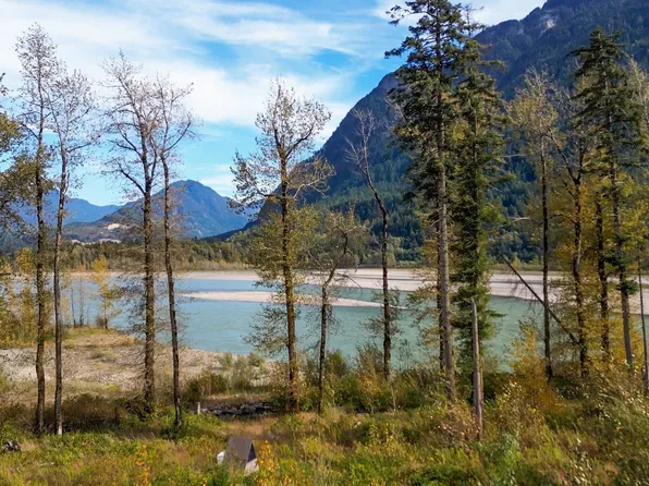 20808 Landstrom Rd, Hope, BC V0X 1L3
