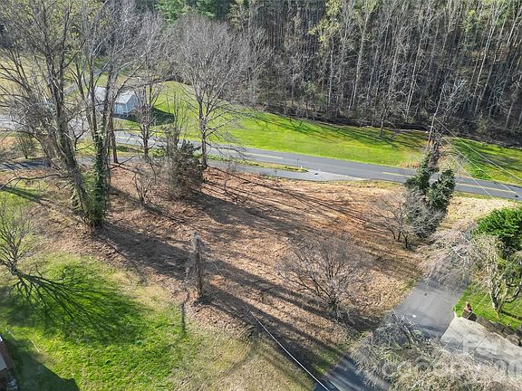 5th image of 104 Winchester Dr SE