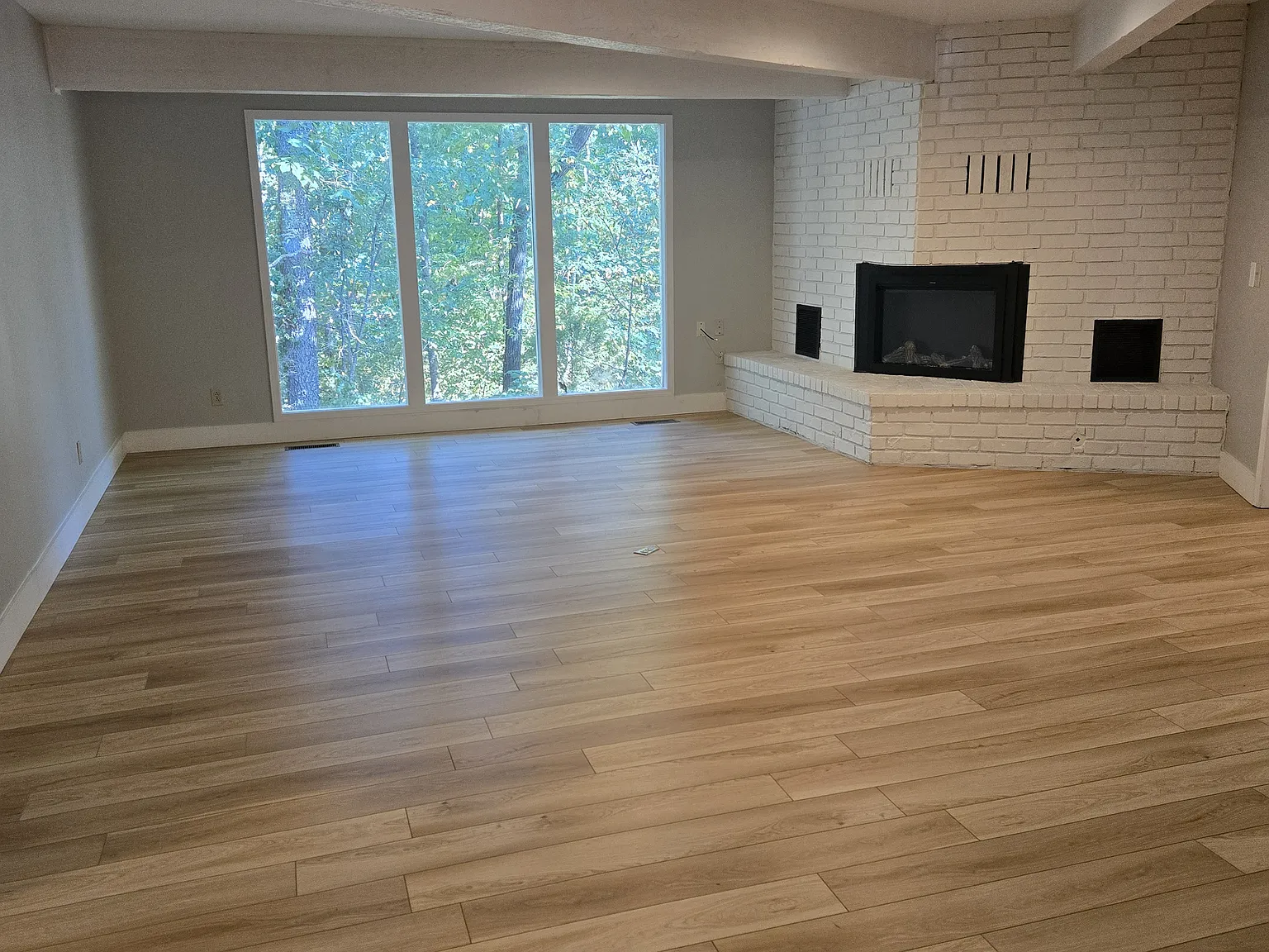 3 bed, 2049 sqft, $2,050 — Photo 4