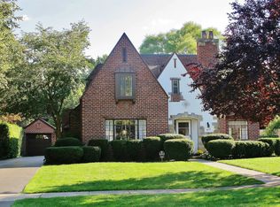 425 Claybourne Rd, Rochester, NY 14618