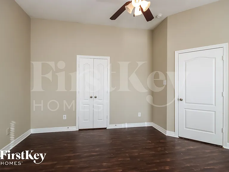 21630 Hansom Dr — Photo 9