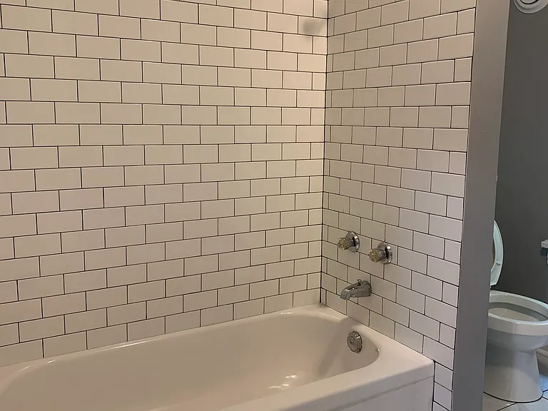 604 Haverhill St — Photo 7