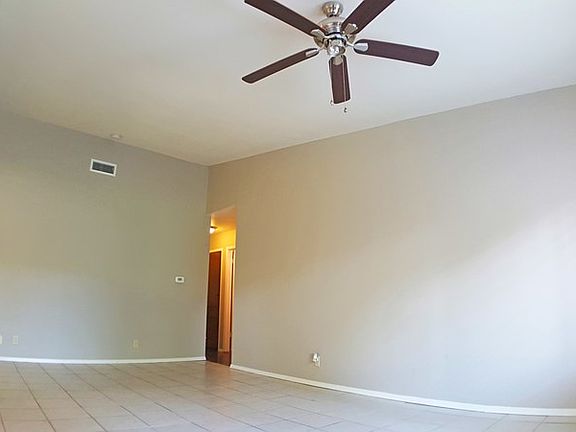 5th image of 9002 Quail Valley Dr #B