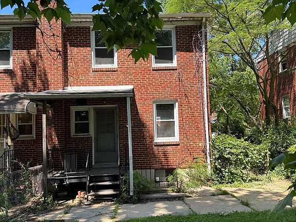 2nd image of 2119 Cloville Ave