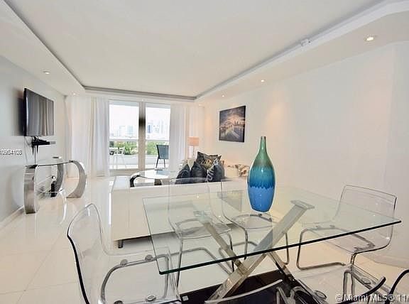 5th image of 1717 N Bayshore Dr Unit 1556