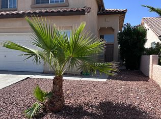 8103 W Rochelle Ave, Spring Valley, NV 89147