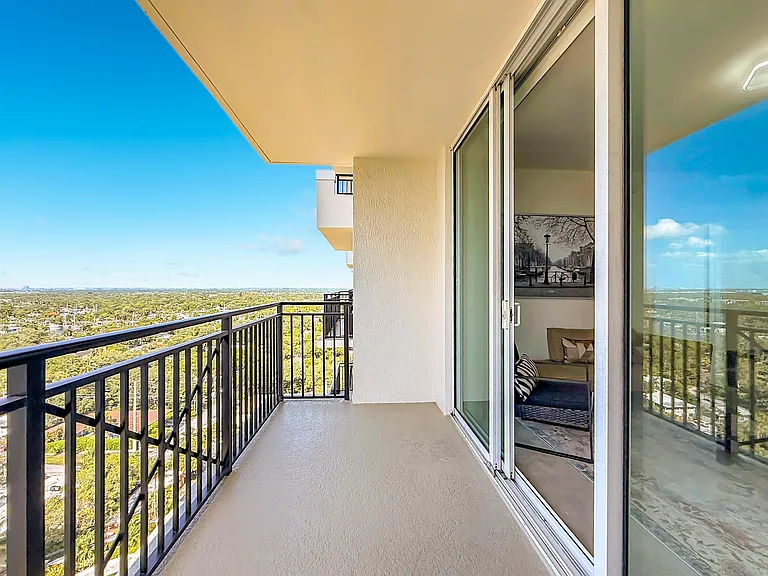 610 W Las Olas Blvd #1819N — Photo 61