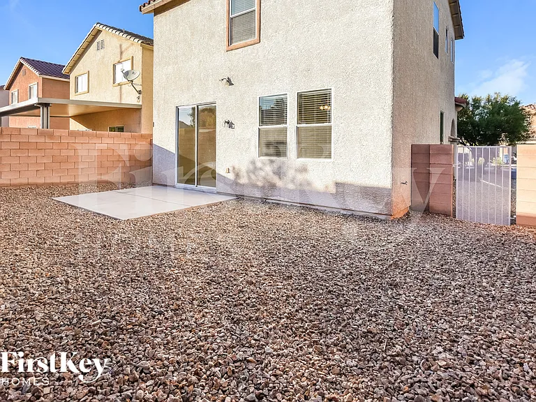 215 Del Cira Ave — Photo 15