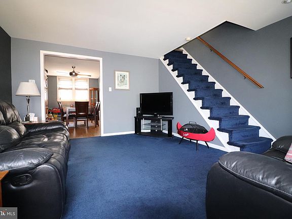 4th image of 4438 Oakmont St