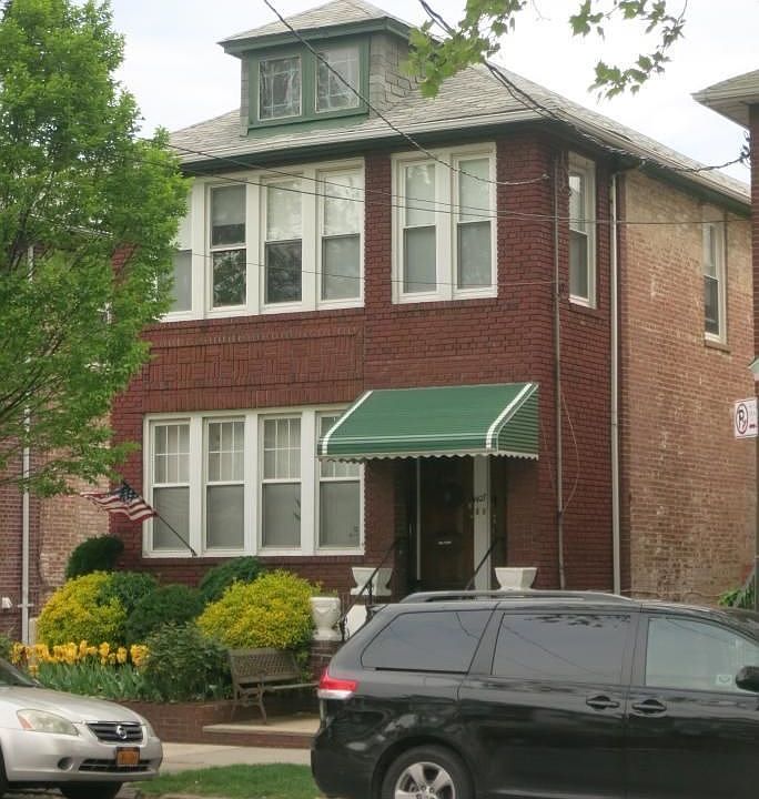 1st image of 1427 E 35th St