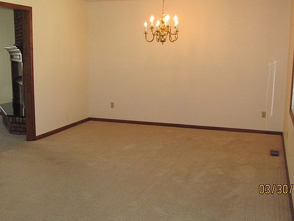 5th image of 3309 W Hawthorne Ct