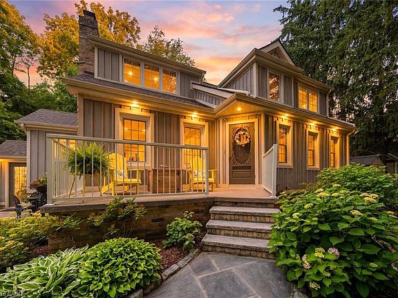 3rd image of 44 New Mountain Rd