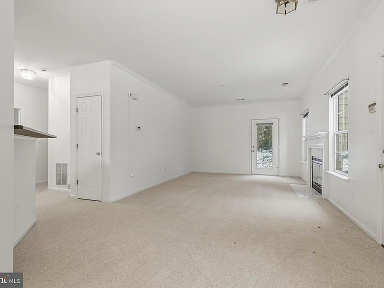1640 Fallowfield Ct #1640 — Photo 8