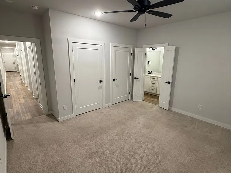 513 W Dallas St — Photo 23