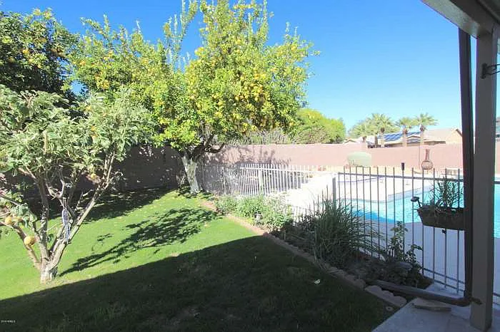 5160 E Waltann Ln — Photo 12