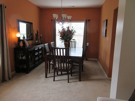 3rd image of 1907 Woodfield Dr