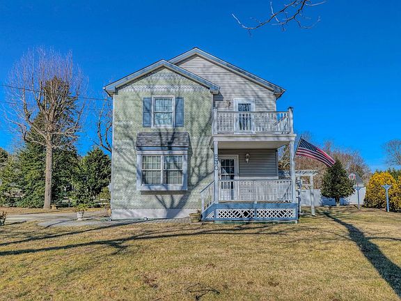 2nd image of 530 N Shore Rd