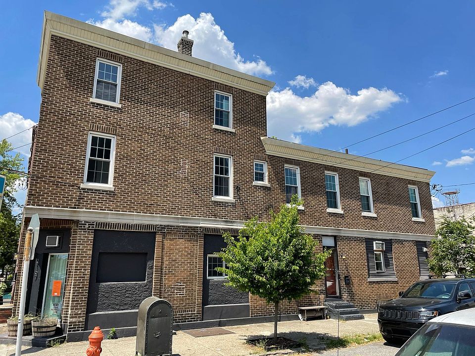 1st image of 2167 E Cumberland St Floor 1
