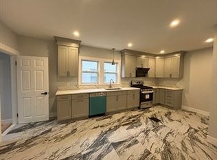 50-52 Flynt St #1, Quincy, MA 02171