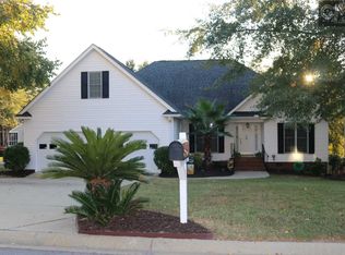 136 Kellers Pond Ln, Lexington, SC 29072