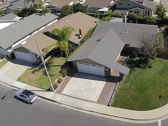 5th image of 3510 Oleander St