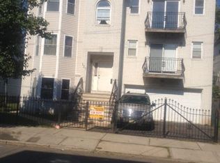 131-133 Leslie St, Newark, NJ 07112