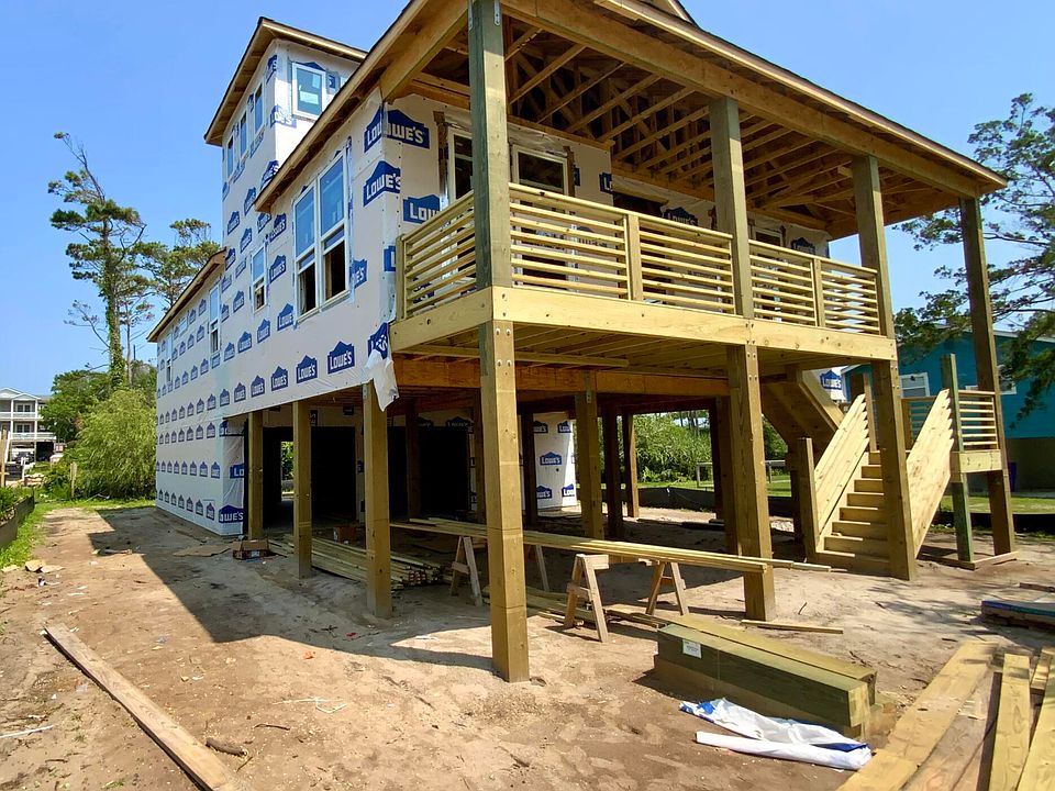 1st image of 106 SE 32nd Street